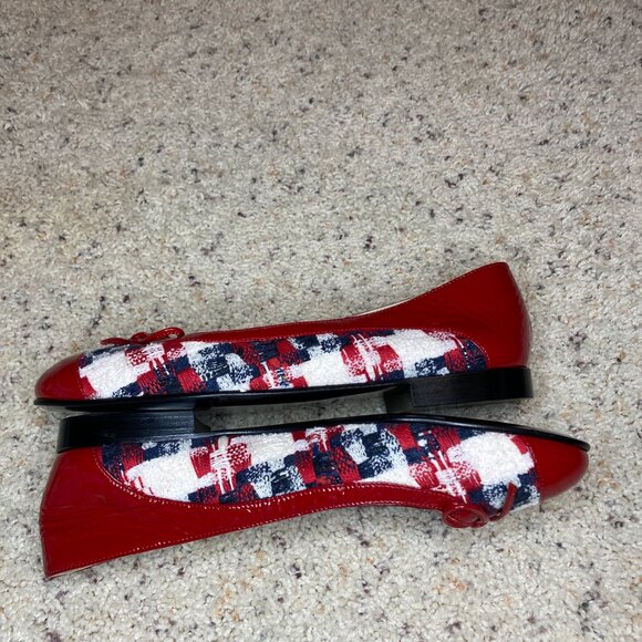 CHANEL Red Patent and Multi Tweed Ballet Flats - Size 37 - NEVER WORN - Picture 3 of 8